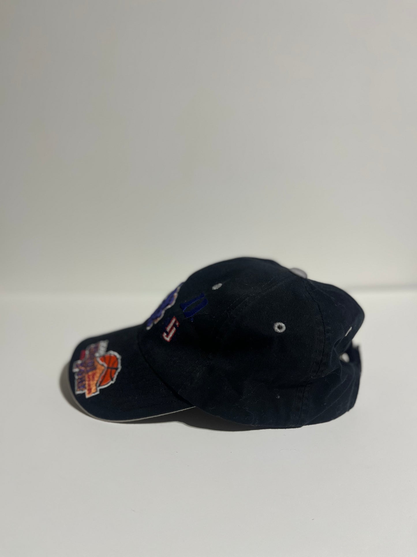 2004 Final Four Hat – San Antonio Vintage NCAA Edition